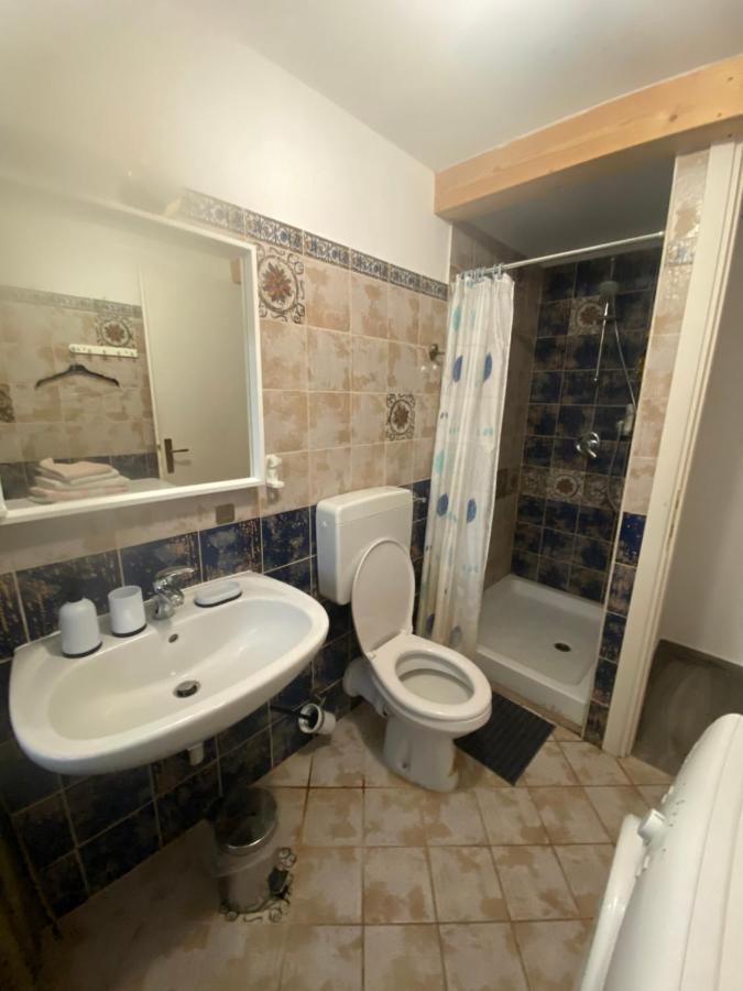 Casa Danilo Apartment Cadegliano Viconago ภายนอก รูปภาพ